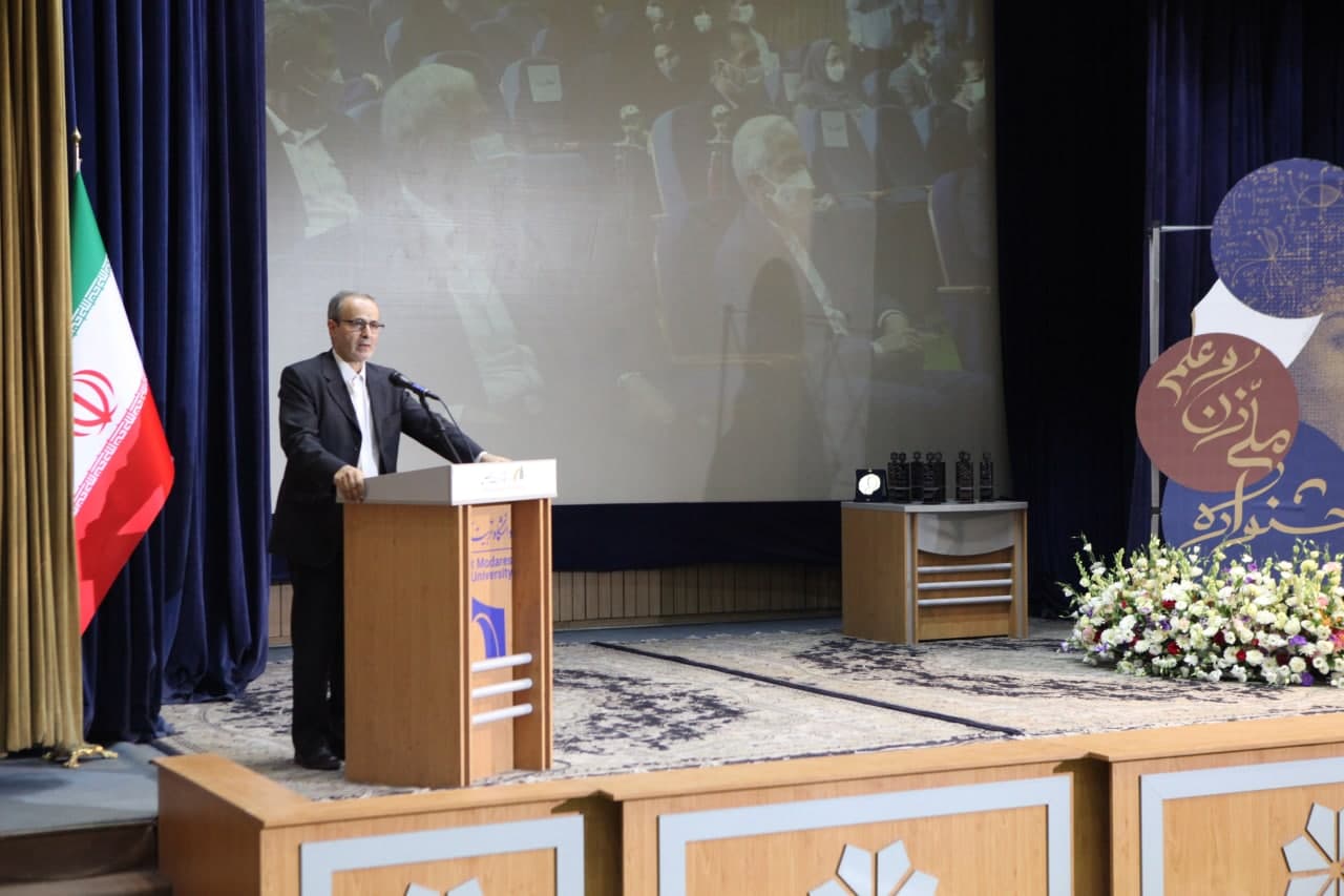  زنان در نقش های دانشگاهی پیشتاز هستند 