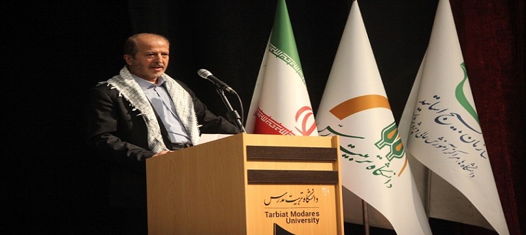 معرفت افزایی و پاسخ به ابهامات، راهبرد اصلی مقابله با جریان تحریف دفاع مقدس است