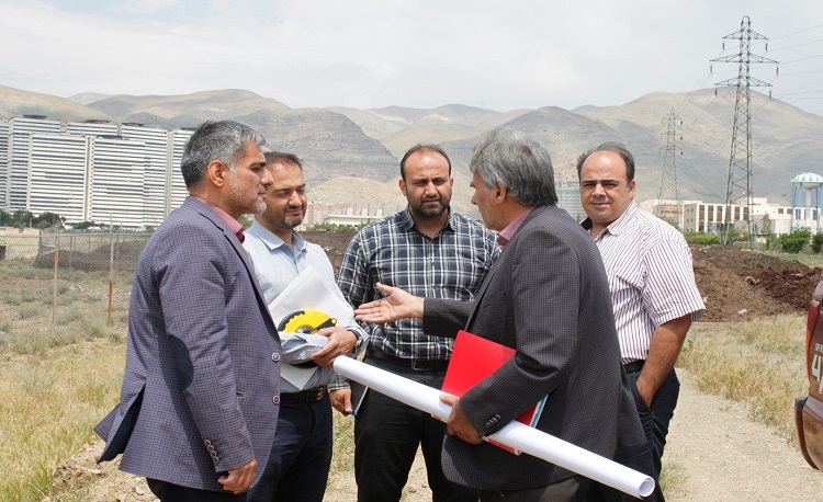 بازدید مسئولین حقوقی سازمان برق منطقه ای تهران از اراضی ساخت مسکن دانشگاهیان در پردیس کشاورزی
